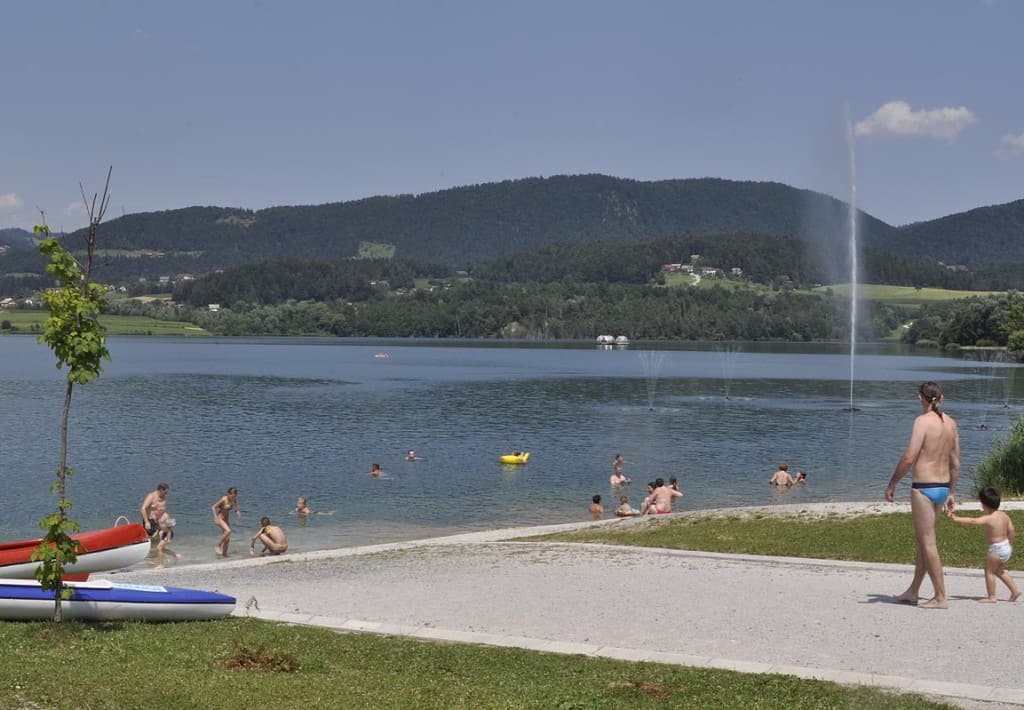 Jezero ponuja prav vse, tako da otroke kot za odrasle.